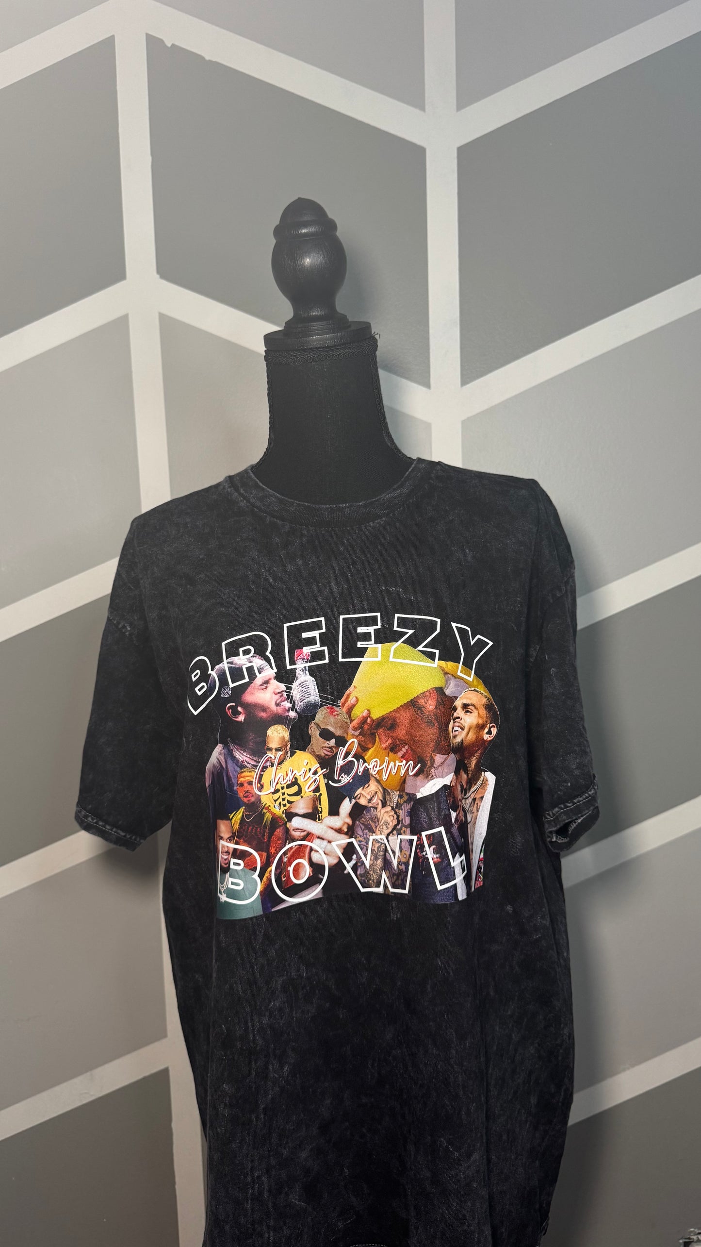 Breezy Bowl Tee